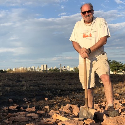 Luis in a uniquely urban, late Cretaceous bird site in Presidente Prudente, Southern Brazil.
&nbsp;