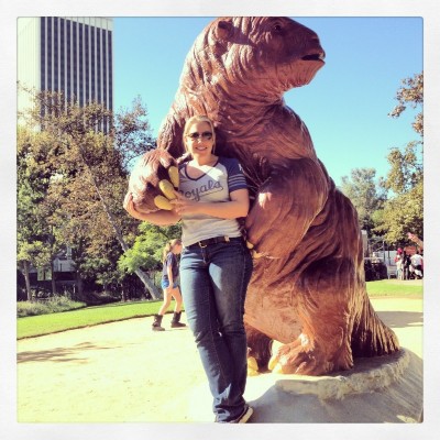 Laura and a giant ground sloth outside the Rancho La Brea tar pits in LA.