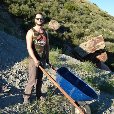 Digging dinosaurs at the famous &ldquo;Lori&rdquo; site in Wyoming - The home of &ldquo;Lori&rdquo;, a small maniraptoran dinosaur which Dean co-described in 2019 as a new species, Hesperornithoides miessleri.