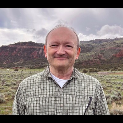 Hans at the legendary Como Bluff in Wyoming one the most famous Jurasssic dinosaur sites.
