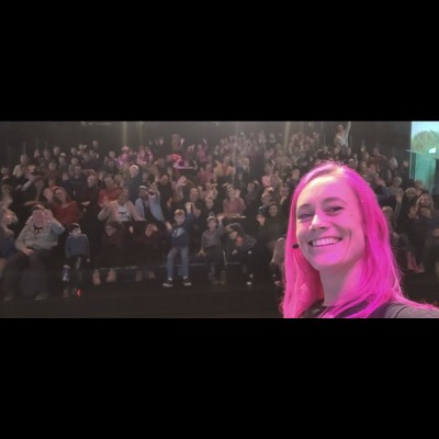 Melanie and the audience at of one of her public dinosaur talks in Groningen in the Netherlands.
